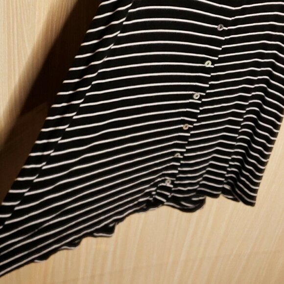 American Eagle Women's Soft & Sexy Black White Stripe Tank Top Small - Picture 3 of 6